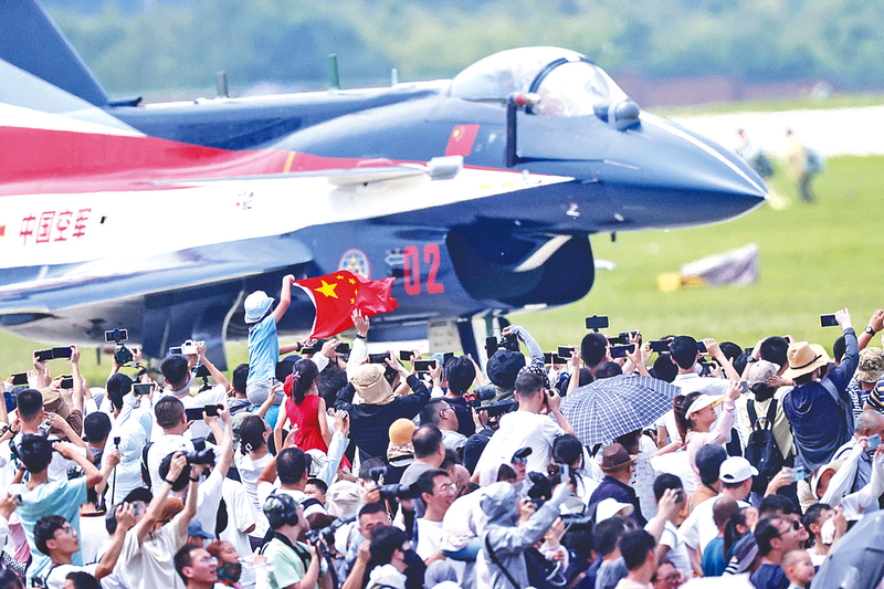 美女被大鸡巴操到脱力在线观看长春航空展迎来首个公众日